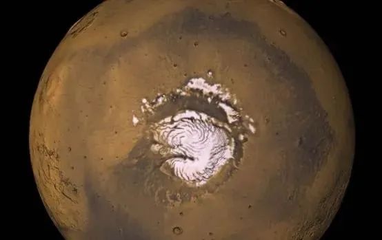 火星出现巨大湖泊，面积超600平方公里，科学家：不排除有生命！
