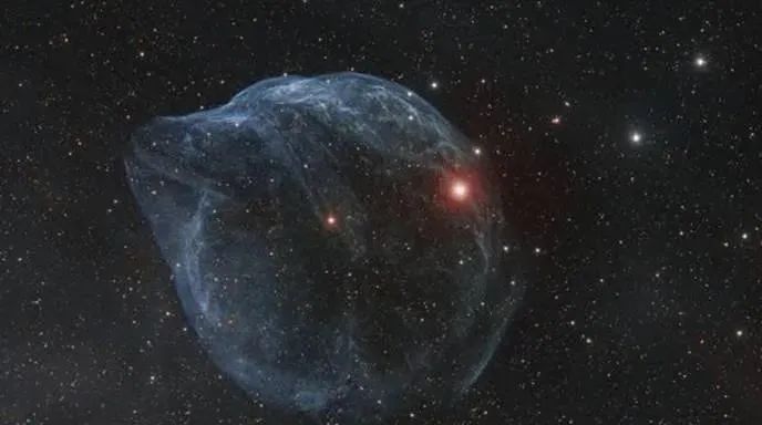 太不可思议了！近500颗恒星同时诞生，疑被神秘力量统一操控！