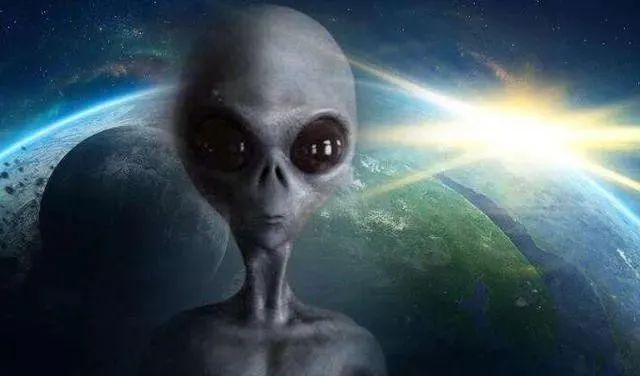 突发！科学家收到一条神奇信号，疑似外星人正乘坐飞船向地球驰来！