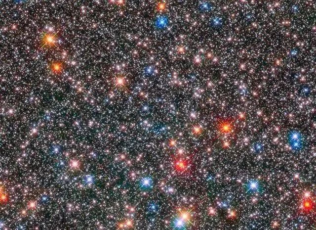 宇宙中有2万亿星系，200万亿亿行星，没有外星人的概率几乎为0