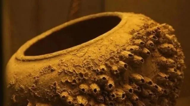 千年沉船内发现“未来科技”，考古专家难以解释，可能不属于地球