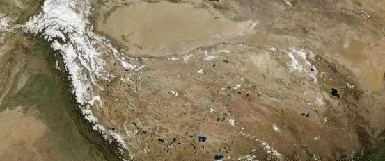 专家：青藏高原地下发现大秘密，地下有个约15万平方公里的空间！