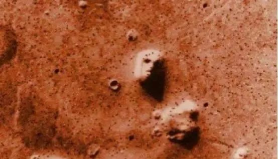 NASA出钱找地外文明！火星表面现“人像”？科学家至今未解释