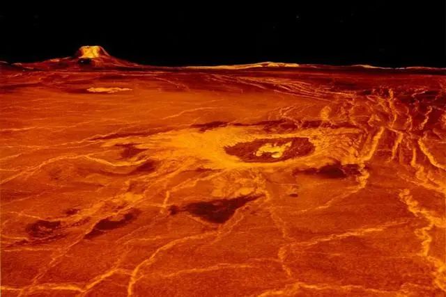 金星上发现暗条纹，金星上是否存在生命体？
