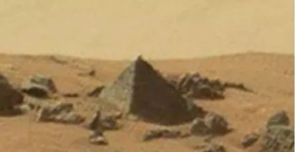 火星上再现11座建筑废墟，保存完美无缺，科学家：祈祷这是假象