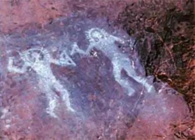 外星人曾经接触过人类祖先 史前岩画中遗留外星人迹象