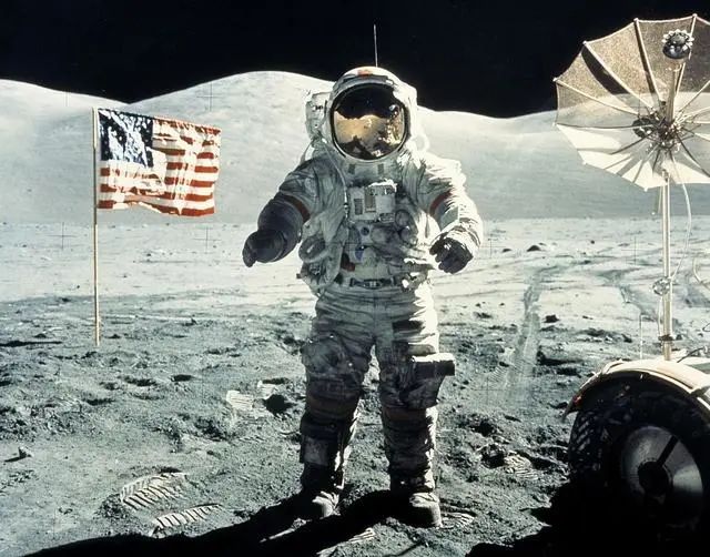 挖穿地球计划只进行了12262米！如果挖穿月球，有多可怕？
