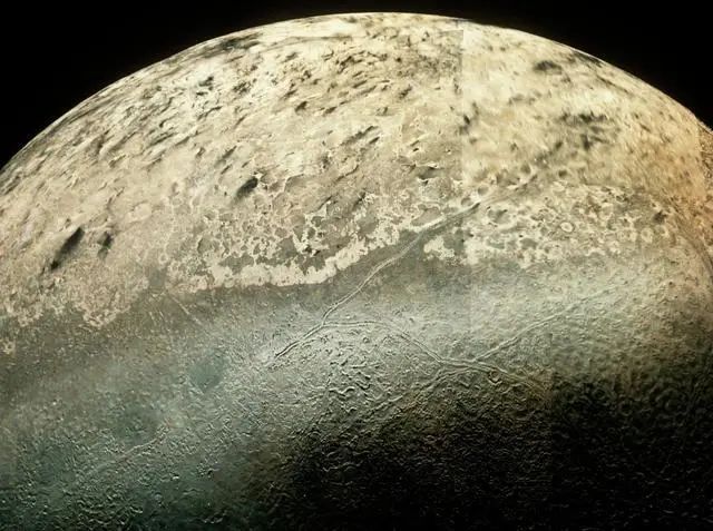 外星人现身冥王星？科学家发声：疑似在表体发现有“蜗牛”的存在