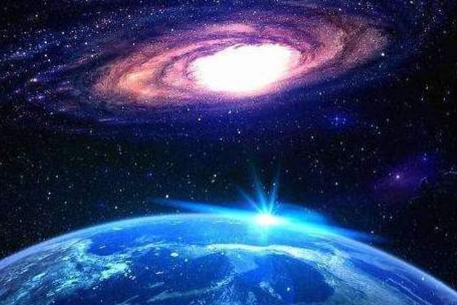 距地球150亿光年，存在一个长达35亿光年的宇宙墙？人类被囚禁？