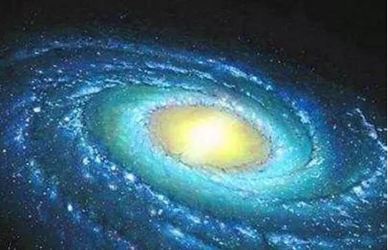 太阳系公转一圈需要2.2亿年，那么银河系的公转周期是多少？