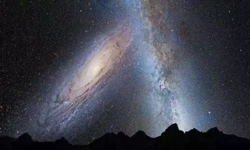 银河系围绕着什么转？听完科学家的解释恍然大悟