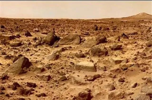 火星表面发现“金字塔”？或真存在外星文明？科学家：不是好事！