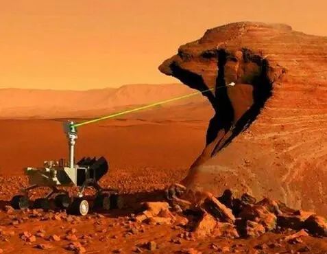 火星发现“天坑”，古老传说中早有预言，专家：太阳系有史前文明