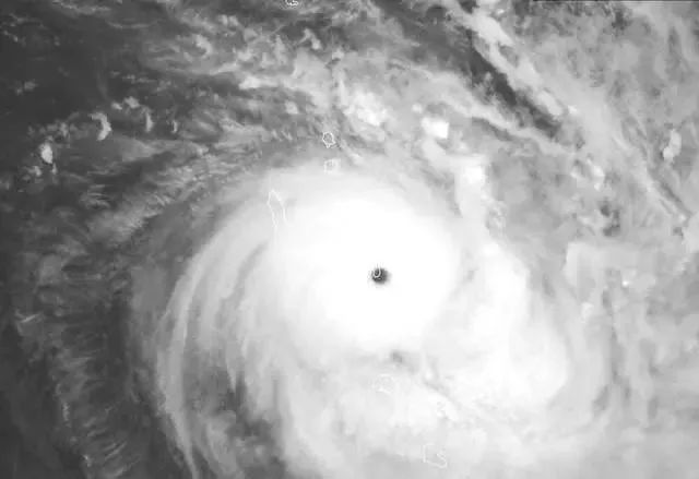 2020年来最强风暴哈罗德到，还即将第2次登陆，有“超凶台风雨”