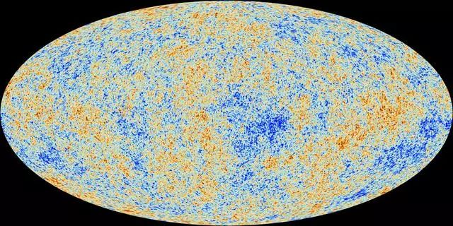 如果宇宙从大爆炸开始并一直膨胀，那么宇宙是否有中心？