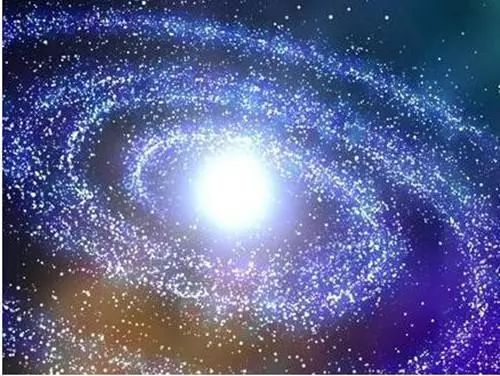 银河系中心为什么那么明亮？那里到底存在着什么？