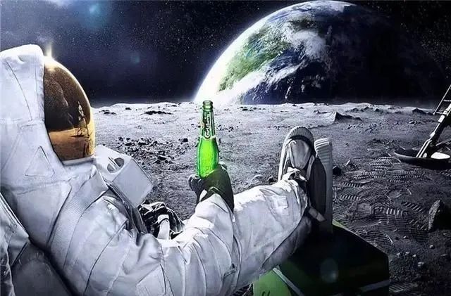 宇航员在月球上睡一天，等同于地球多少年？科学家道出真理！