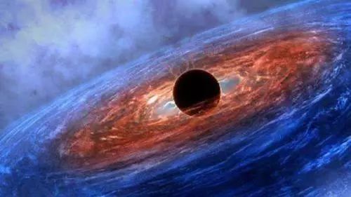 宇宙中已知最大黑洞，发的光超银河系两千倍，或已把所在星系吃掉