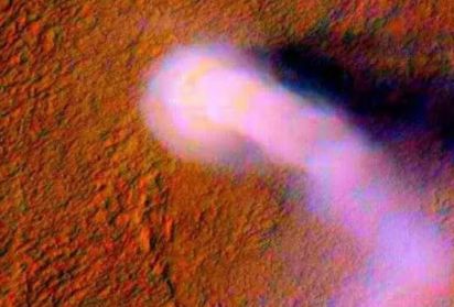 火星出现神秘“烟柱”，真的是有人在上面生活？
