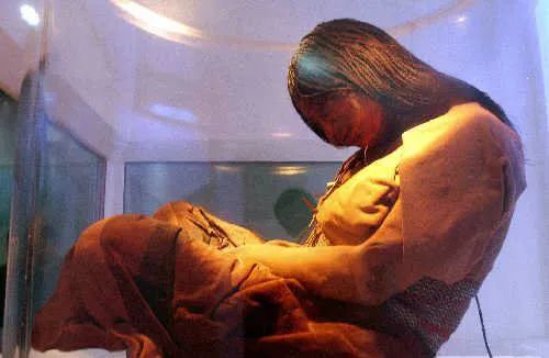 500年前少女尸体如新生，皆因体内一药物：现男人天天吃