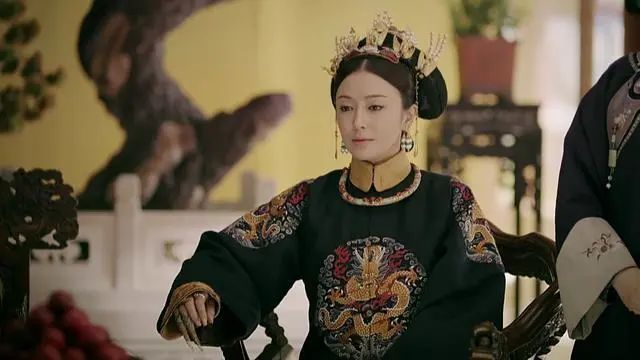 清朝唯一货真价实的皇贵妃，给乾隆生下残疾女儿，皇后都给她陪葬