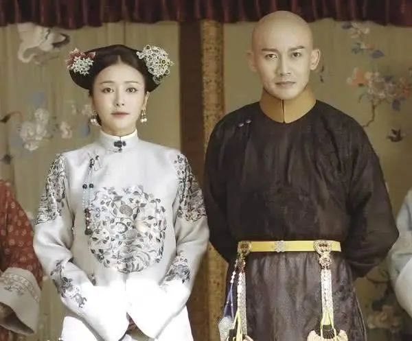 清朝最年轻的皇贵妃，15岁便成了摆设，却享受到独一无二的荣耀