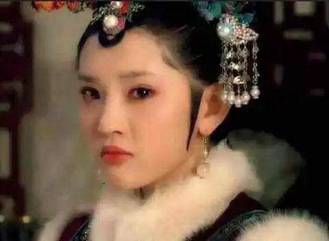 14岁入宫，她死后94天清朝灭亡，是清朝唯一历经四朝的皇贵妃