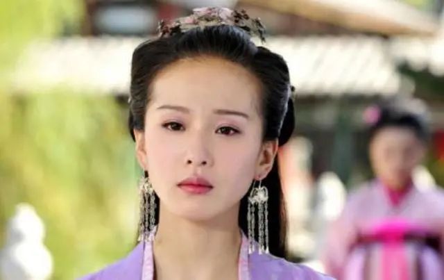 她是雍正最宠爱女儿，5岁入宫，15岁嫁人，最后发现不是他亲生的