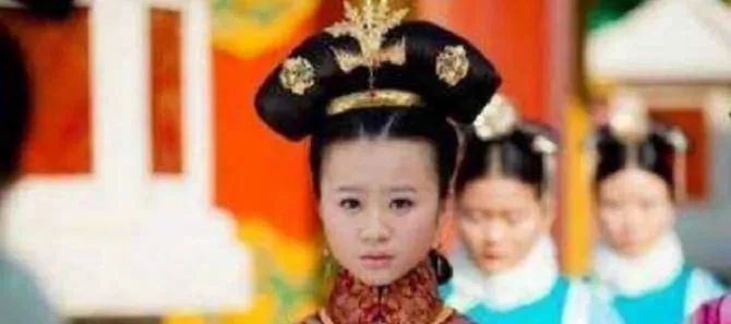 她是清宫中最特殊的存在，13岁嫁44岁皇帝得独宠，生下四子女