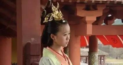 六岁成为皇后，十五岁却又守寡，有姓无名的汉朝女子