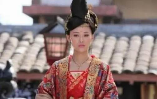 唐朝的绝色公主，13岁就生得祸国殃民，后与母亲共侍一夫真荒唐