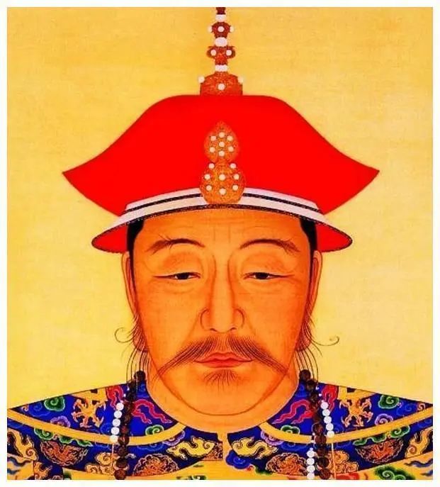 从努尔哈赤到溥仪，清朝原本有13个皇帝，为何一人会被开除