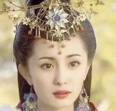 她被迫嫁给自己的儿子和孙子，却在中国历史上万古流芳！