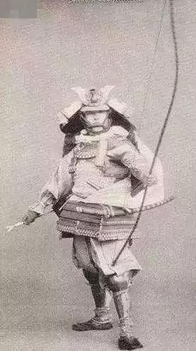古代日本人有多矮，看照片不忍直视，原因荒诞但却真实！