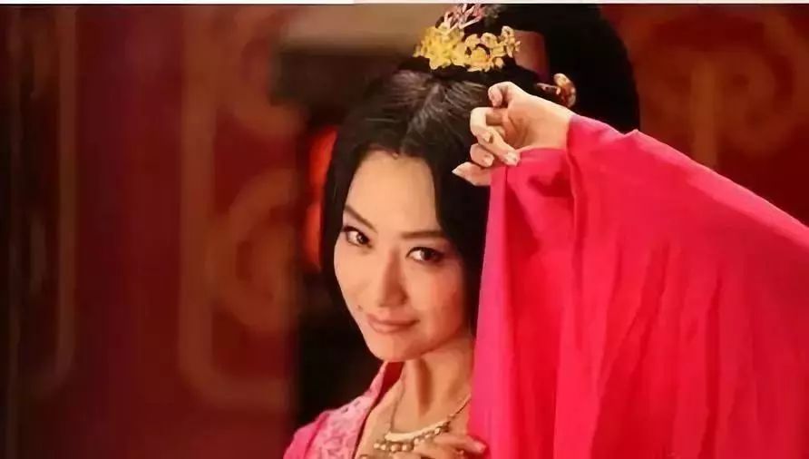 32岁唐太宗李世民，为何纳63岁隋炀帝皇后为妃？