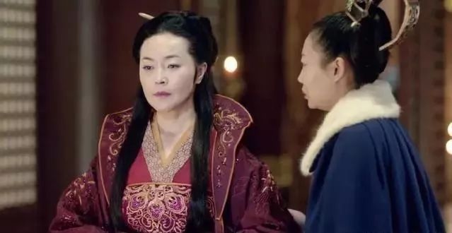 中国最浪的皇后：公开招男宠侍寝，国家灭亡后，自愿到民间做妓女