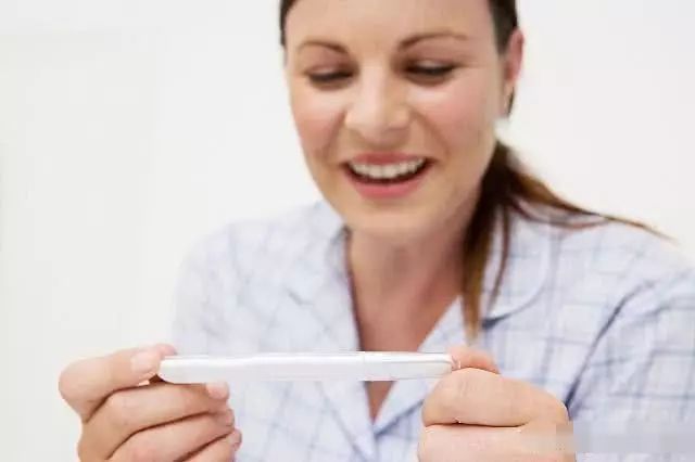 怀孕后，最快几天能知道？这3个验孕方式，第一个更快一些！