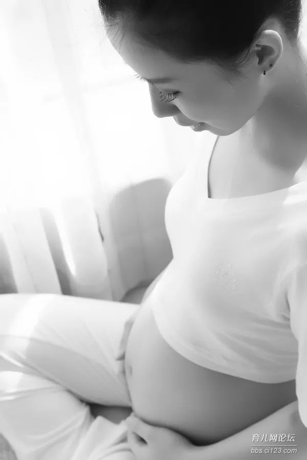 孕早期都有什么症状？你当时是怎么发现自己有喜的？