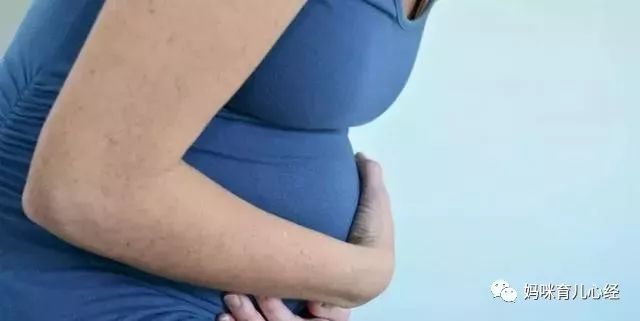 这是胎宝宝在孕妈妈肚子里呐喊求救：妈妈救救宝宝