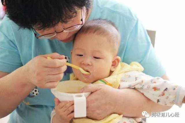 宝宝满半岁后，这种辅食多吃，能促进消化，还能增强宝宝抵抗力