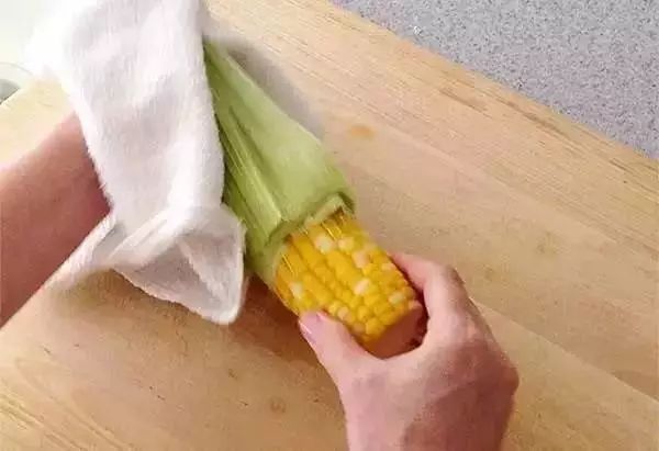 煮玉米前1个小动作
