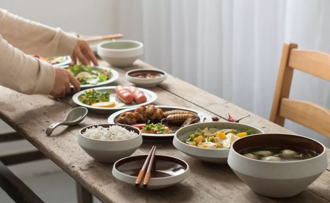 这些不良饮食习惯，容易让你暴饮暴食！