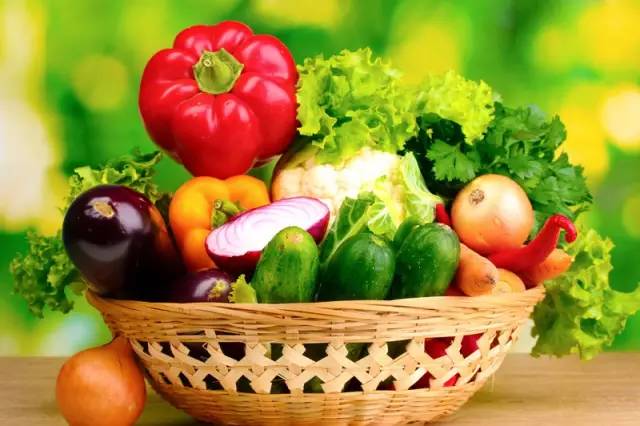 蔬菜到底是生吃好，还是熟吃好呢？