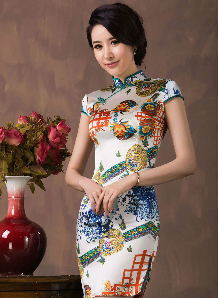 中国旗袍，如诗如画，美丽至极