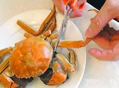 吃螃蟹，99%的人都搞错了