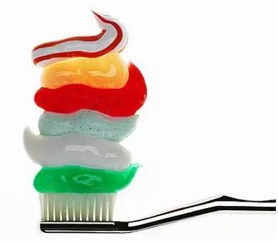 超实用的牙膏48种巧妙用法