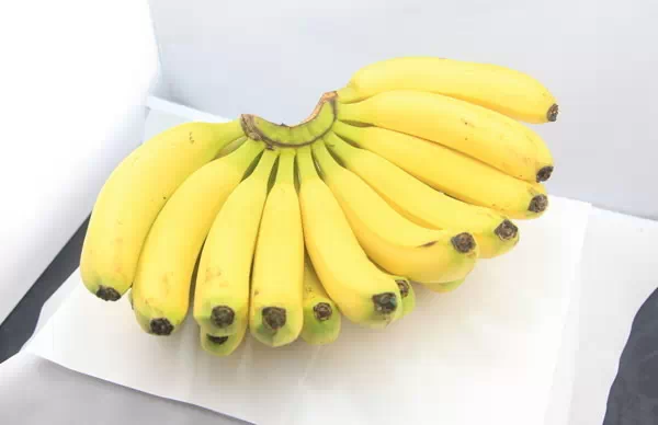 饭前一根香蕉