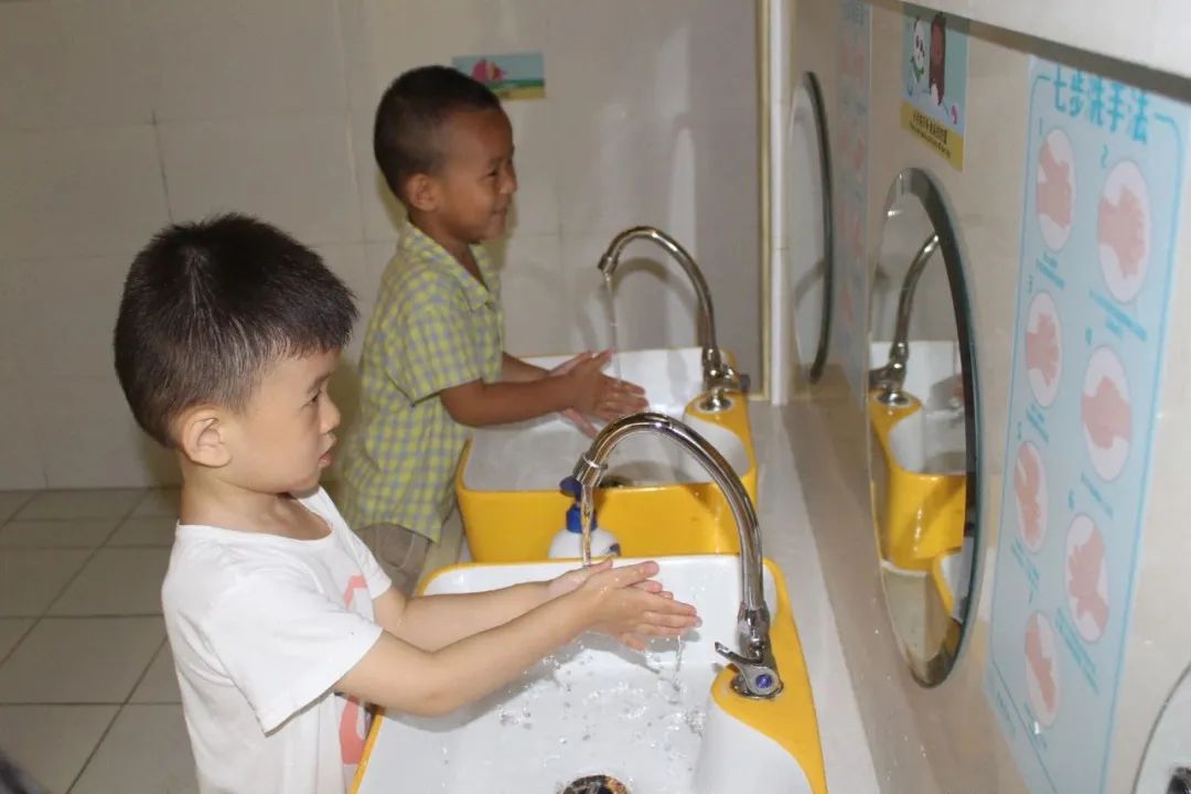 幼儿园如厕、盥洗常规培养方法，很实用！