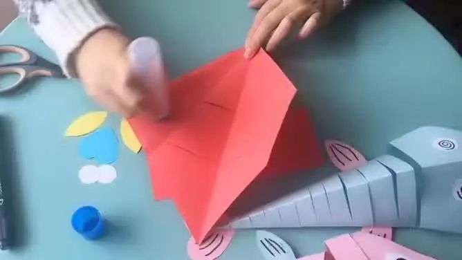 幼儿园创意手工制作——小鱼儿（2款）