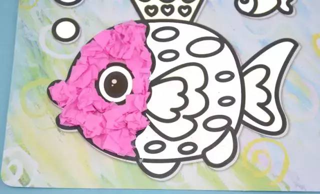 幼儿园快乐创意手工制作——小鱼儿（2款）